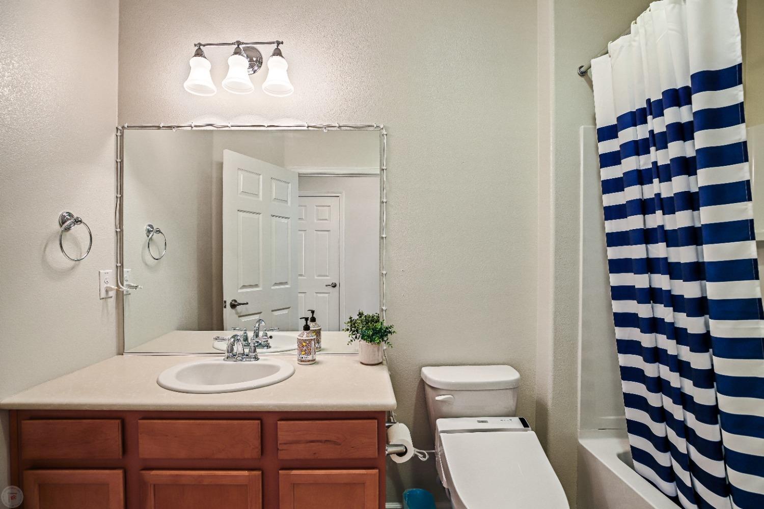 Detail Gallery Image 30 of 83 For 1478 Arbor Brook Dr, Manteca,  CA 95336 - 3 Beds | 2 Baths