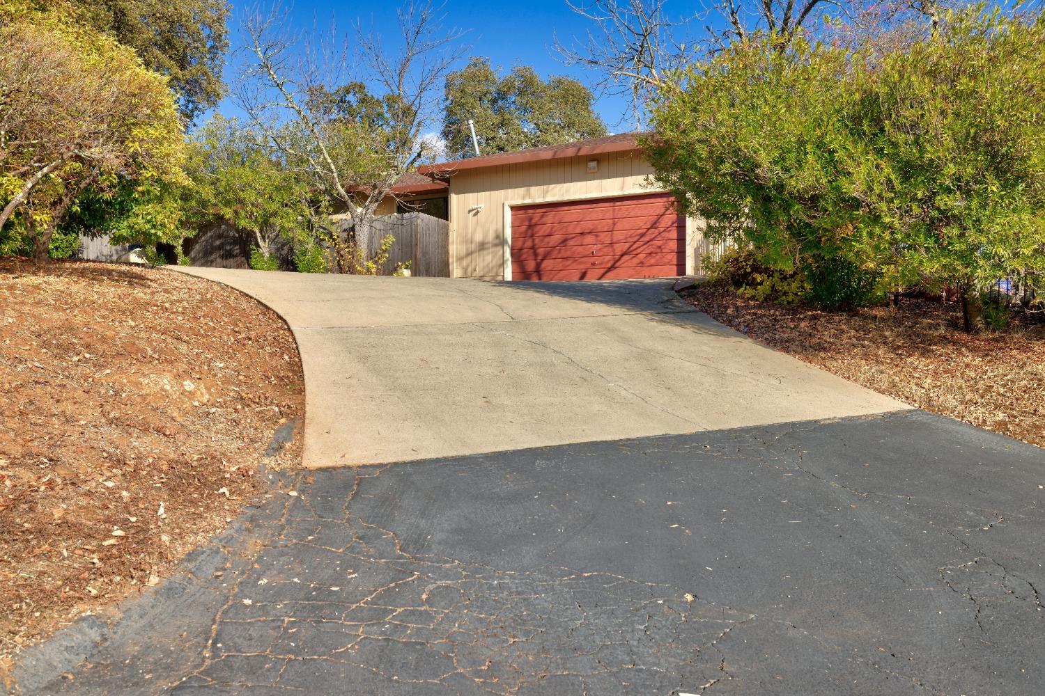 Detail Gallery Image 2 of 38 For 3921 Archwood Rd, Cameron Park,  CA 95682 - 2 Beds | 2 Baths