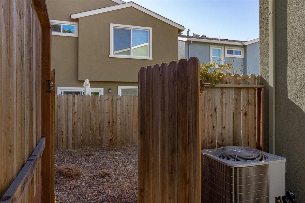 Detail Gallery Image 35 of 35 For 4544 Winding Tree Ln, Carmichael,  CA 95608 - 3 Beds | 2/1 Baths