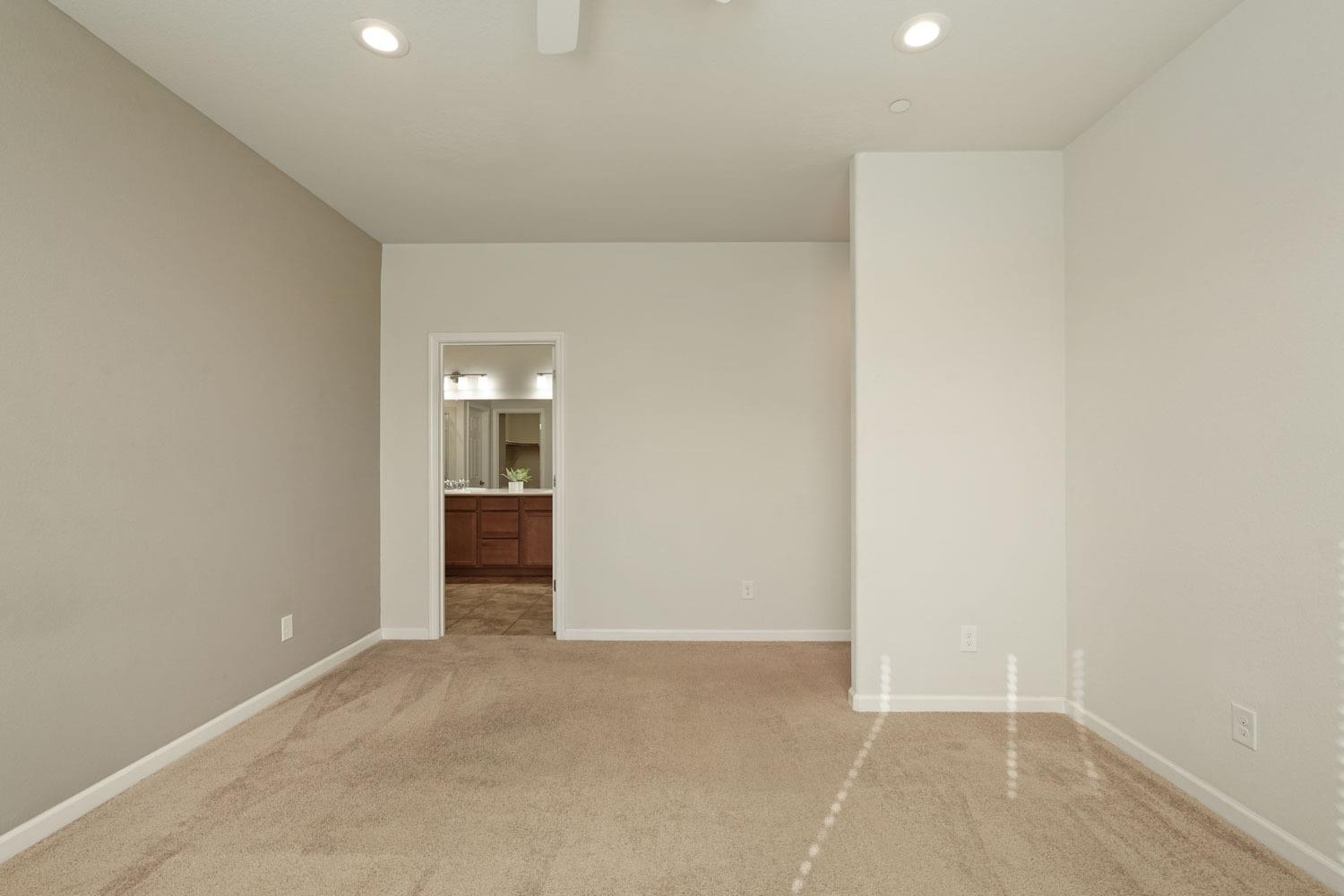 Detail Gallery Image 21 of 71 For 1534 Harvest Creek St, Manteca,  CA 95336 - 3 Beds | 2 Baths