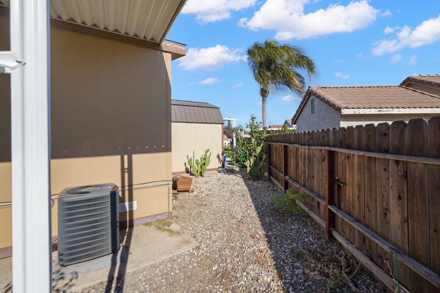 Detail Gallery Image 6 of 31 For 92 Rancho Grande Cir, Atwater,  CA 95301 - 2 Beds | 1 Baths