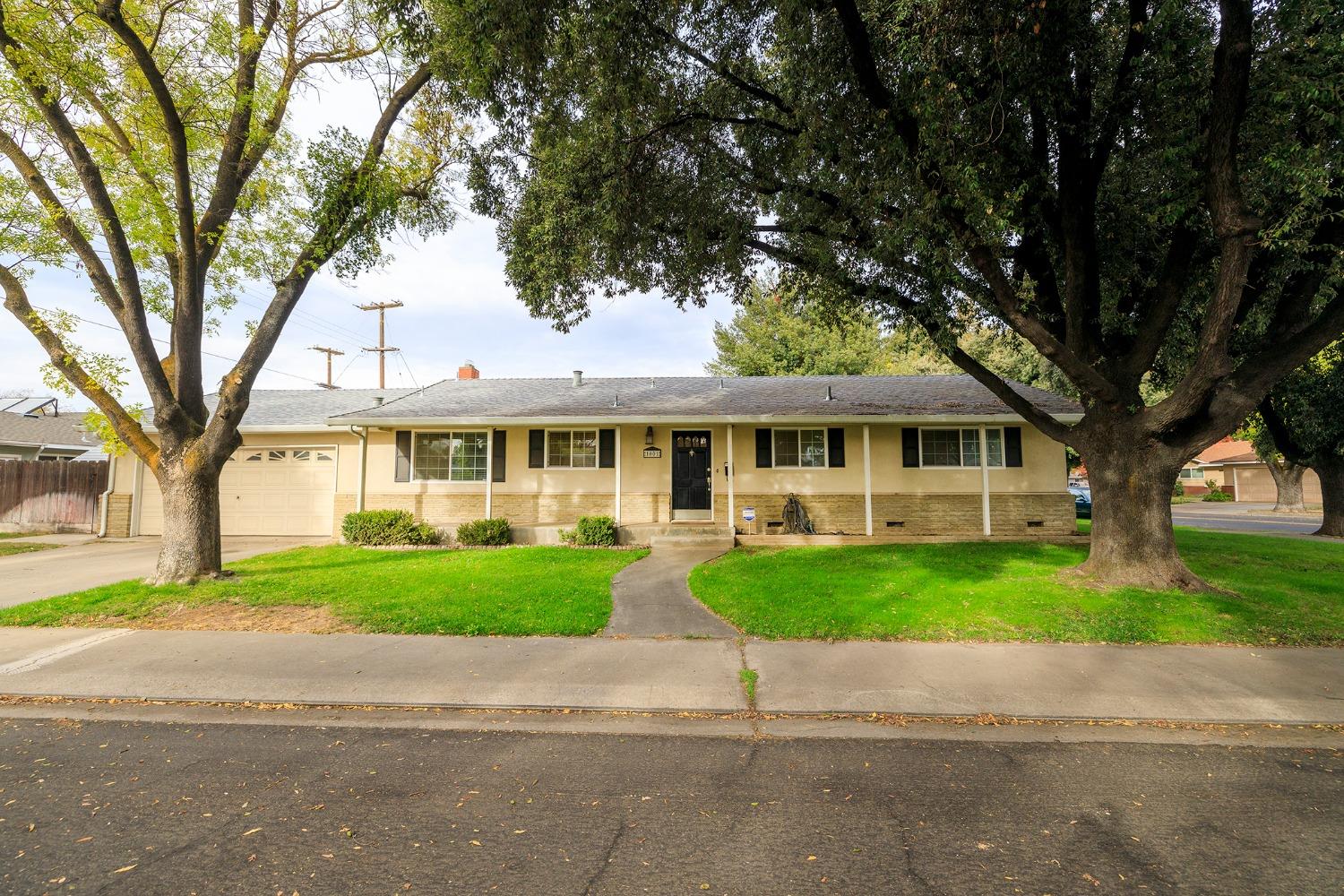 Detail Gallery Image 1 of 47 For 1001 Heidi Ave, Modesto,  CA 95350 - 3 Beds | 1/1 Baths