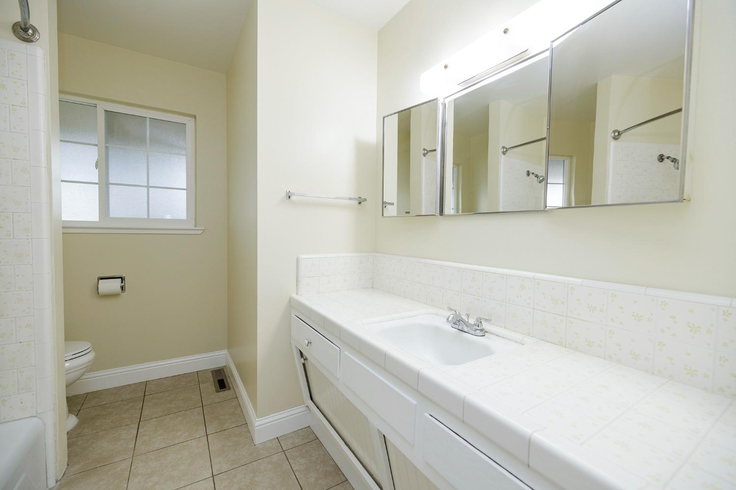 Detail Gallery Image 27 of 47 For 1001 Heidi Ave, Modesto,  CA 95350 - 3 Beds | 1/1 Baths