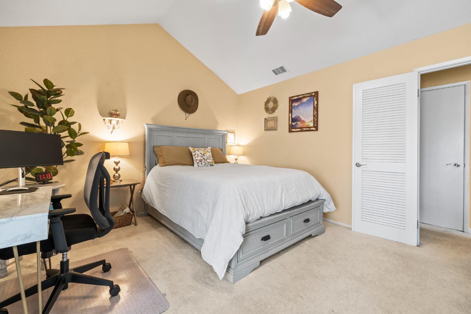 Detail Gallery Image 13 of 26 For 7611 Creekridge Ln, Citrus Heights,  CA 95610 - 2 Beds | 2 Baths