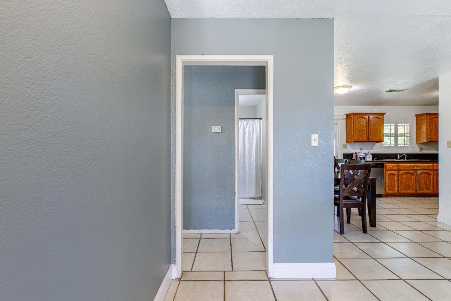 Detail Gallery Image 12 of 46 For 3667 Kansas Ave, Riverbank,  CA 95367 - 4 Beds | 2 Baths