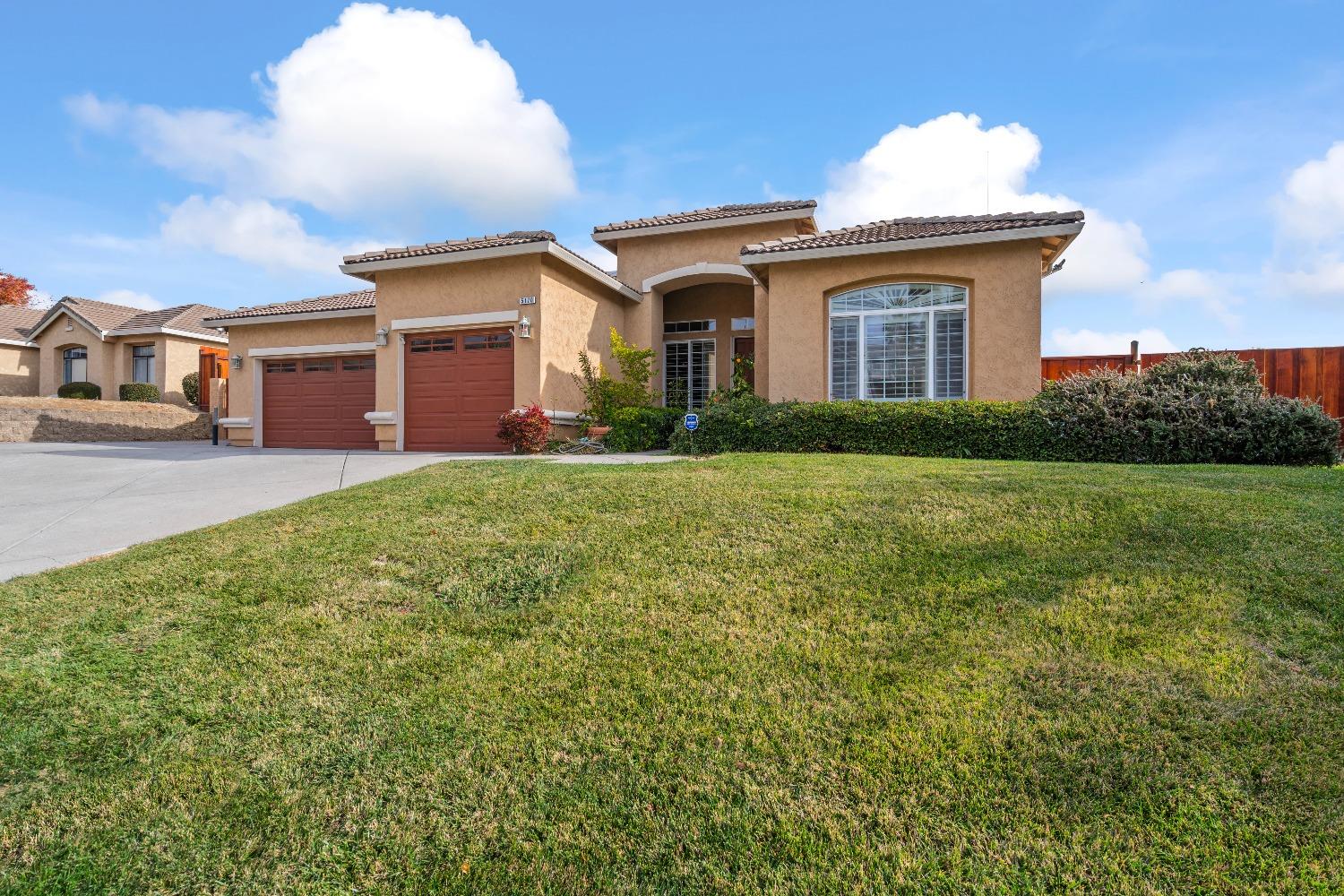 Detail Gallery Image 3 of 62 For 5170 Boxill Ct, Antioch,  CA 94531 - 4 Beds | 3 Baths