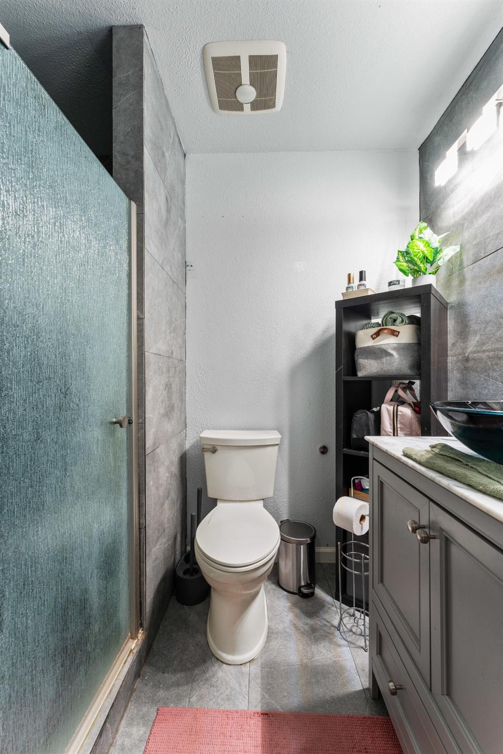 Detail Gallery Image 20 of 23 For 5079 Rhode Island Dr #2,  Sacramento,  CA 95841 - 2 Beds | 1 Baths