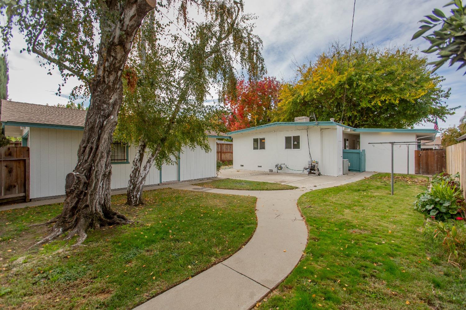 Detail Gallery Image 25 of 33 For 622 Hudson Ln, Modesto,  CA 95351 - 3 Beds | 1 Baths