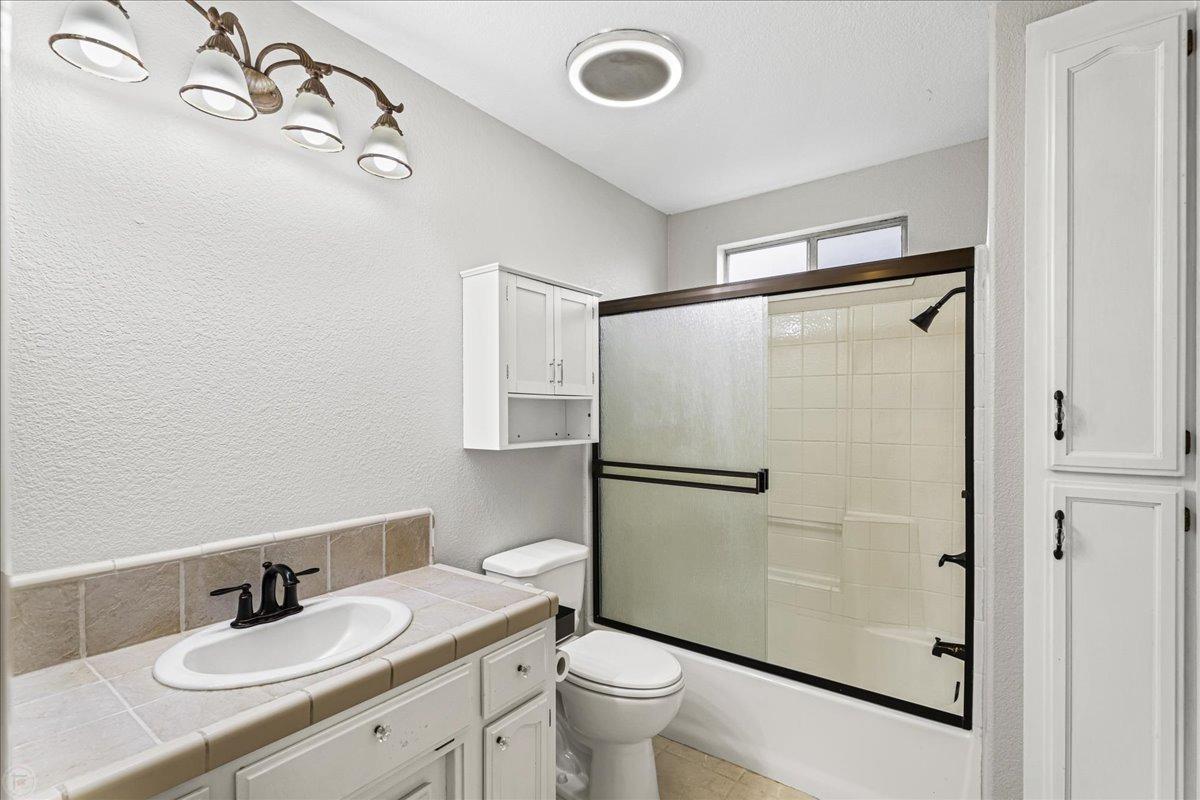 Detail Gallery Image 26 of 51 For 1748 Brennan Ave, Escalon,  CA 95320 - 3 Beds | 2 Baths