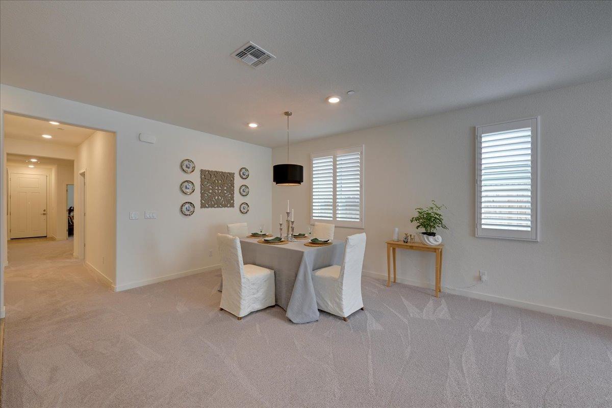 Detail Gallery Image 15 of 35 For 2240 Borealis Cir, Roseville,  CA 95747 - 3 Beds | 2 Baths