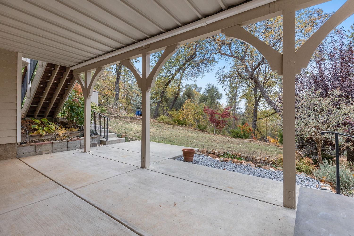 Detail Gallery Image 33 of 50 For 10380 Maranatha Pl, Grass Valley,  CA 95949 - 4 Beds | 4 Baths