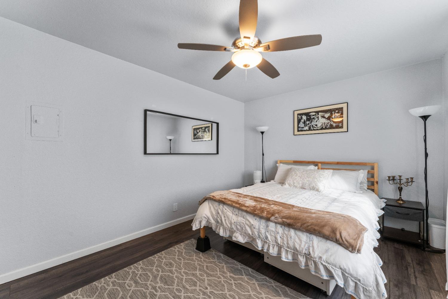 Detail Gallery Image 16 of 23 For 5079 Rhode Island Dr #2,  Sacramento,  CA 95841 - 2 Beds | 1 Baths