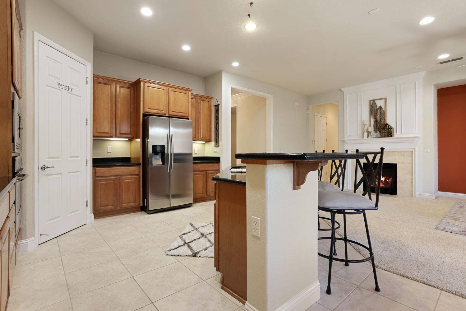 Detail Gallery Image 13 of 61 For 2453 Gardenstone Pl, Manteca,  CA 95336 - 2 Beds | 2/1 Baths