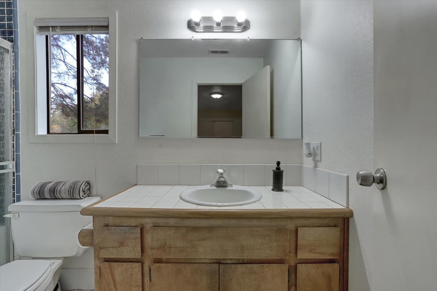 Detail Gallery Image 25 of 48 For 11882 Upper Circle Dr, Grass Valley,  CA 95949 - 3 Beds | 2 Baths