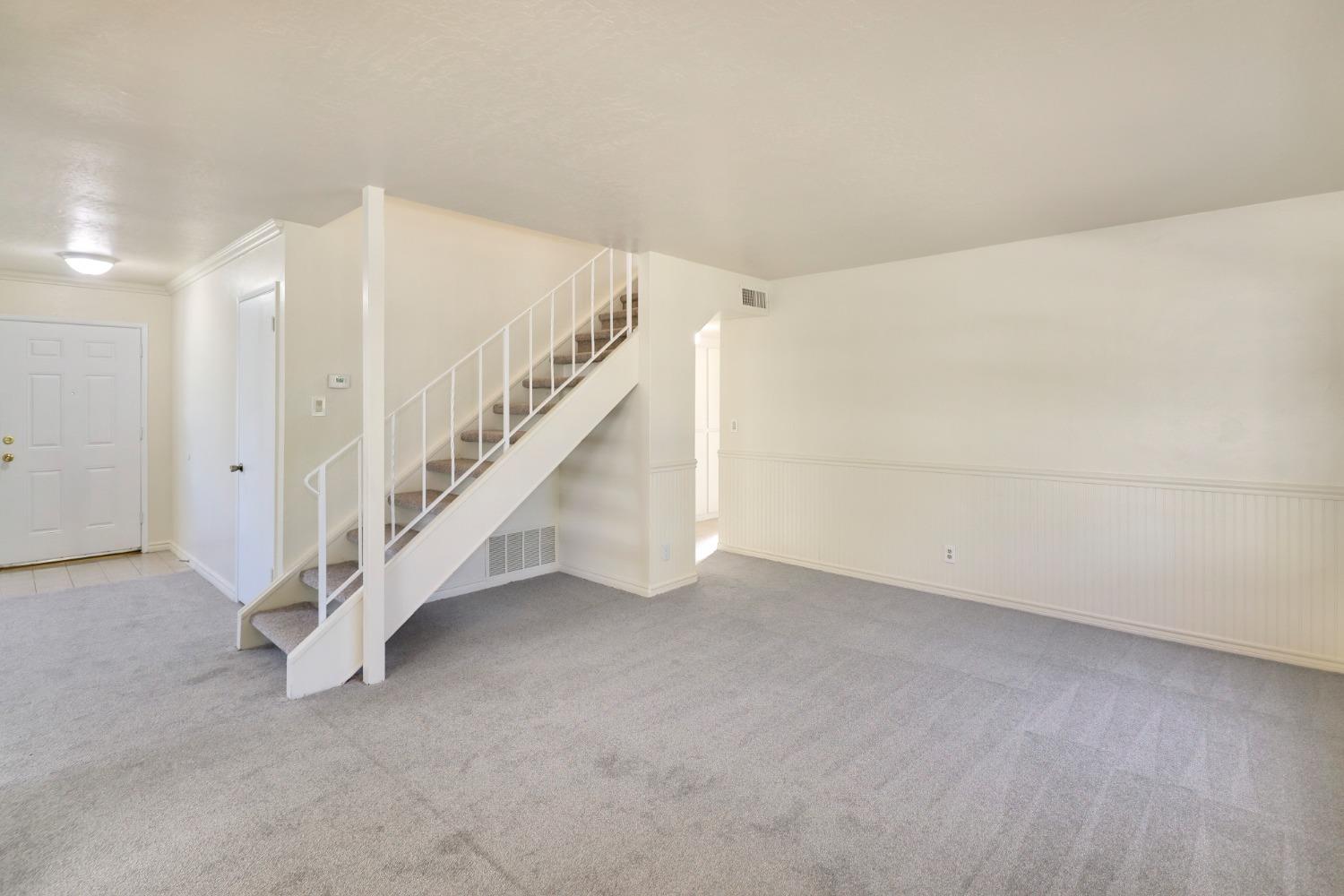 Detail Gallery Image 11 of 43 For 6209 E Dark Star Way, Orangevale,  CA 95662 - 4 Beds | 2/1 Baths