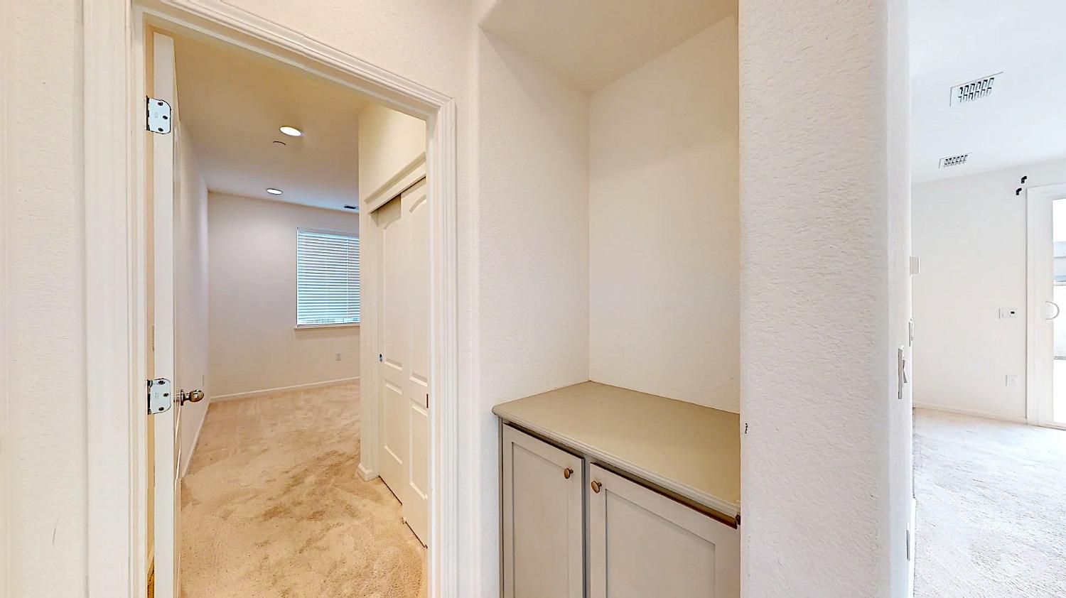 Detail Gallery Image 15 of 52 For 1720 Solano Ct, Lathrop,  CA 95330 - 5 Beds | 4/1 Baths