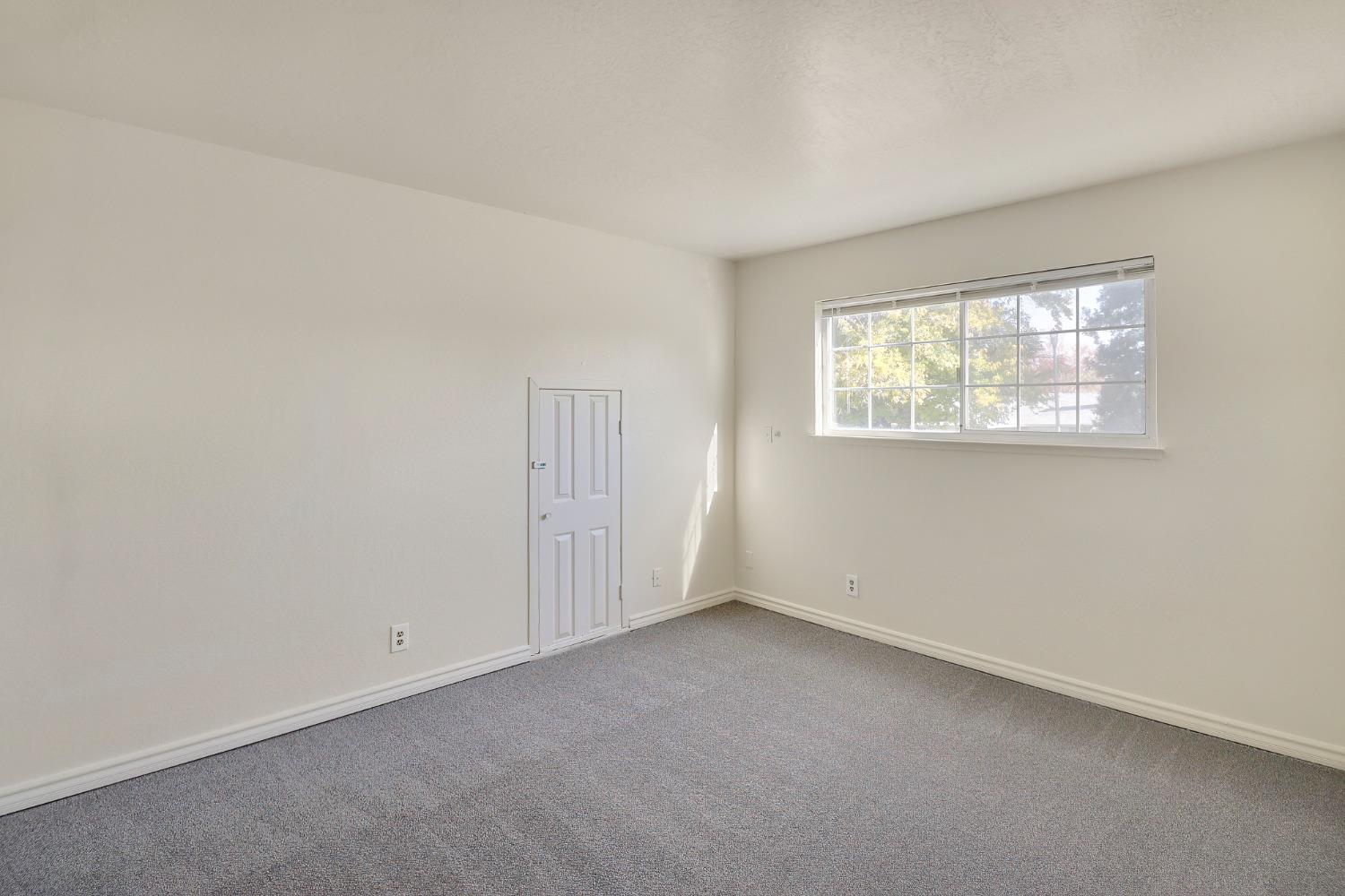 Detail Gallery Image 35 of 43 For 6209 E Dark Star Way, Orangevale,  CA 95662 - 4 Beds | 2/1 Baths