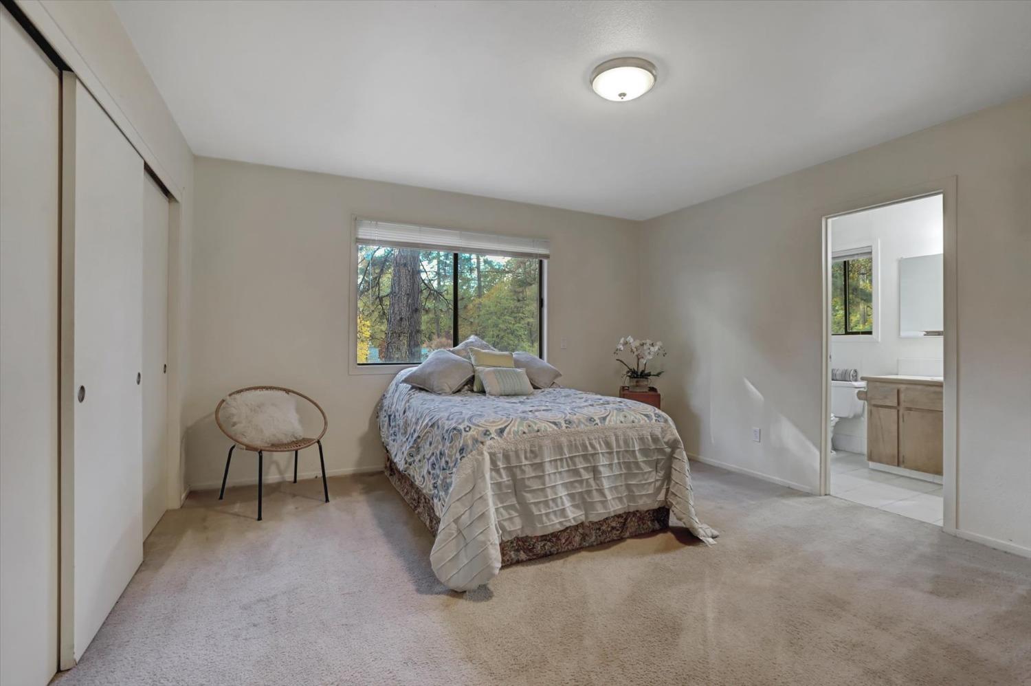 Detail Gallery Image 7 of 48 For 11882 Upper Circle Dr, Grass Valley,  CA 95949 - 3 Beds | 2 Baths