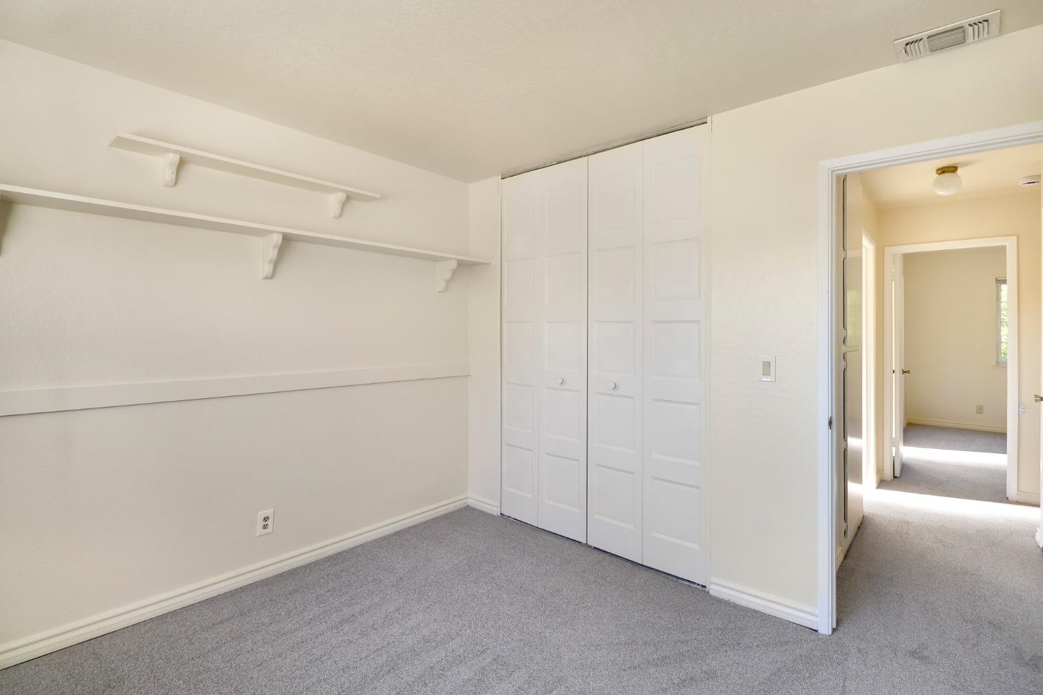 Detail Gallery Image 32 of 43 For 6209 E Dark Star Way, Orangevale,  CA 95662 - 4 Beds | 2/1 Baths