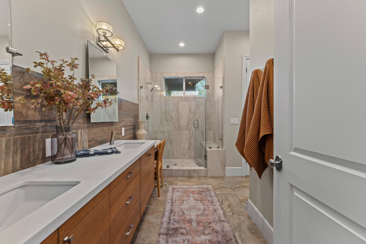 Detail Gallery Image 20 of 58 For 8050 Morningside Dr, Granite Bay,  CA 95746 - 6 Beds | 4/1 Baths