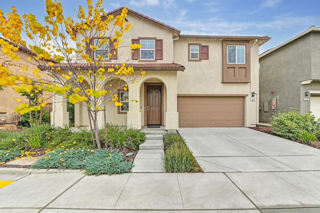 Detail Gallery Image 1 of 37 For 673 Lincolnshire Cir, Lincoln,  CA 95648 - 3 Beds | 2/1 Baths