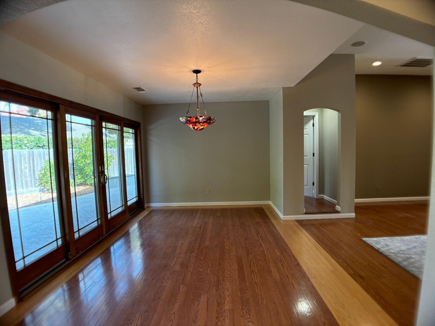 Detail Gallery Image 12 of 41 For 1941 La Costa Ct, Merced,  CA 95340 - 3 Beds | 2 Baths