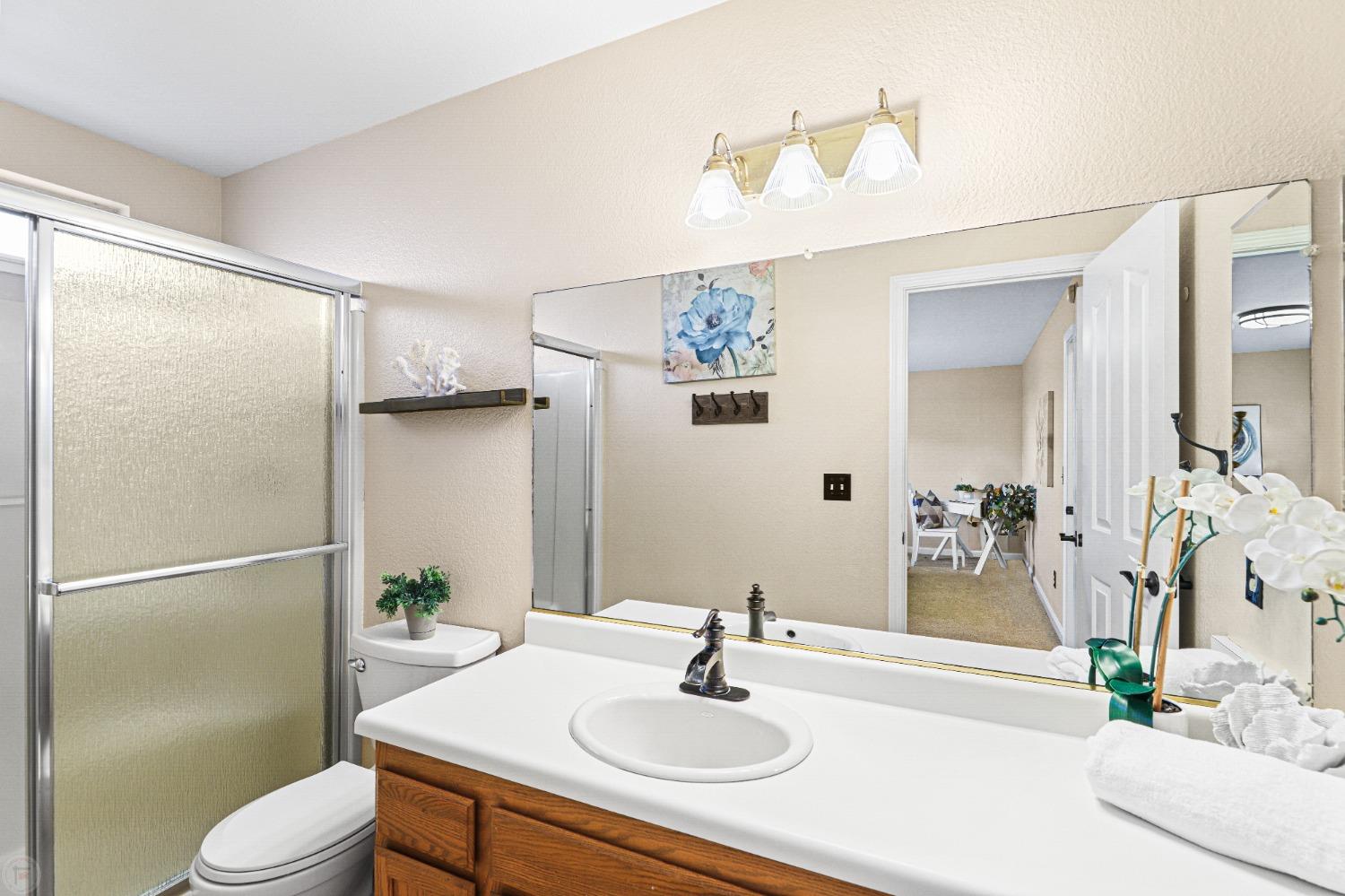 Detail Gallery Image 22 of 27 For 211 W Whittier Ave, Tracy,  CA 95376 - 2 Beds | 2 Baths