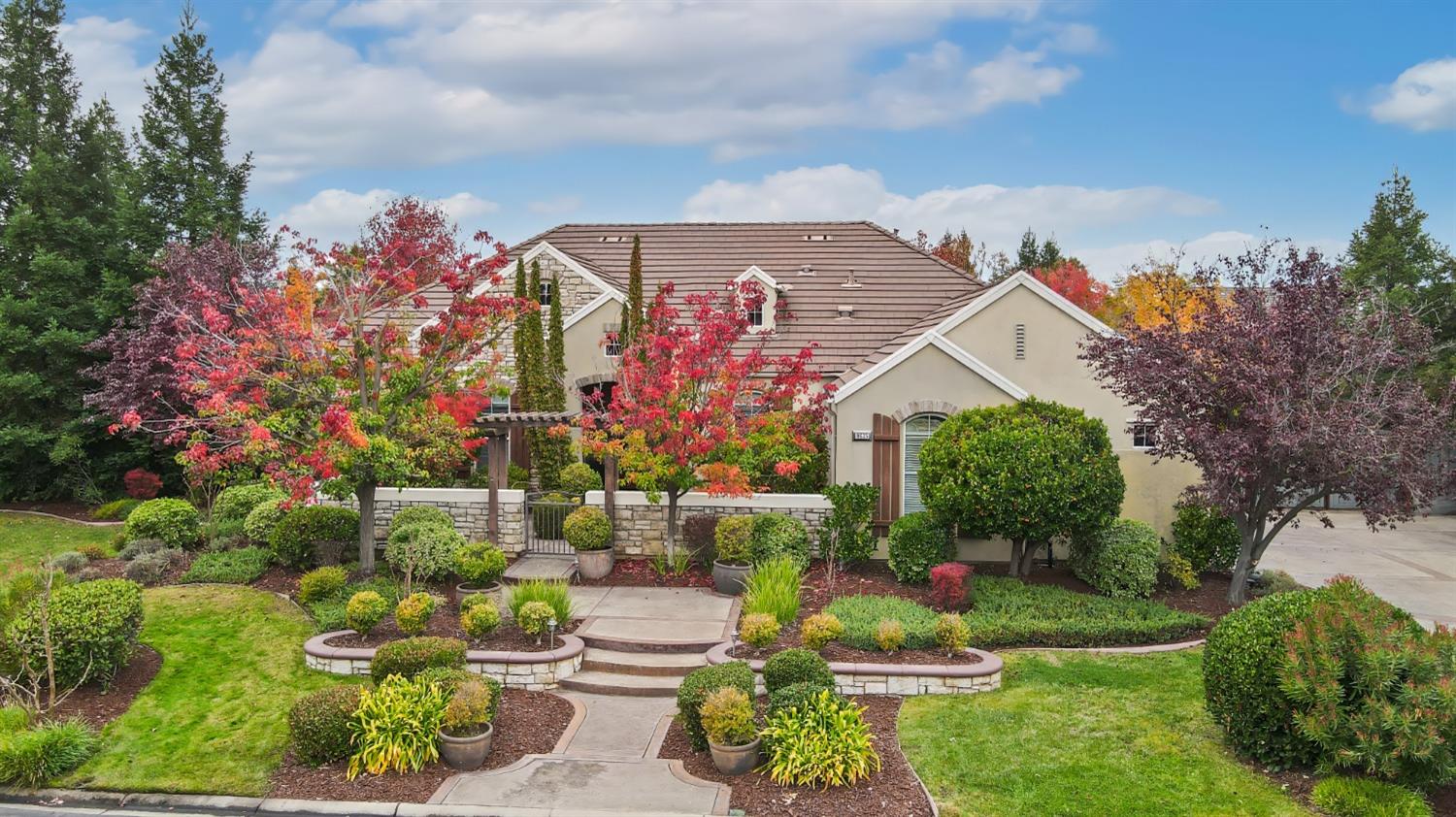 Detail Gallery Image 2 of 80 For 8625 W Marsh Creek Ct, Roseville,  CA 95747 - 4 Beds | 3 Baths