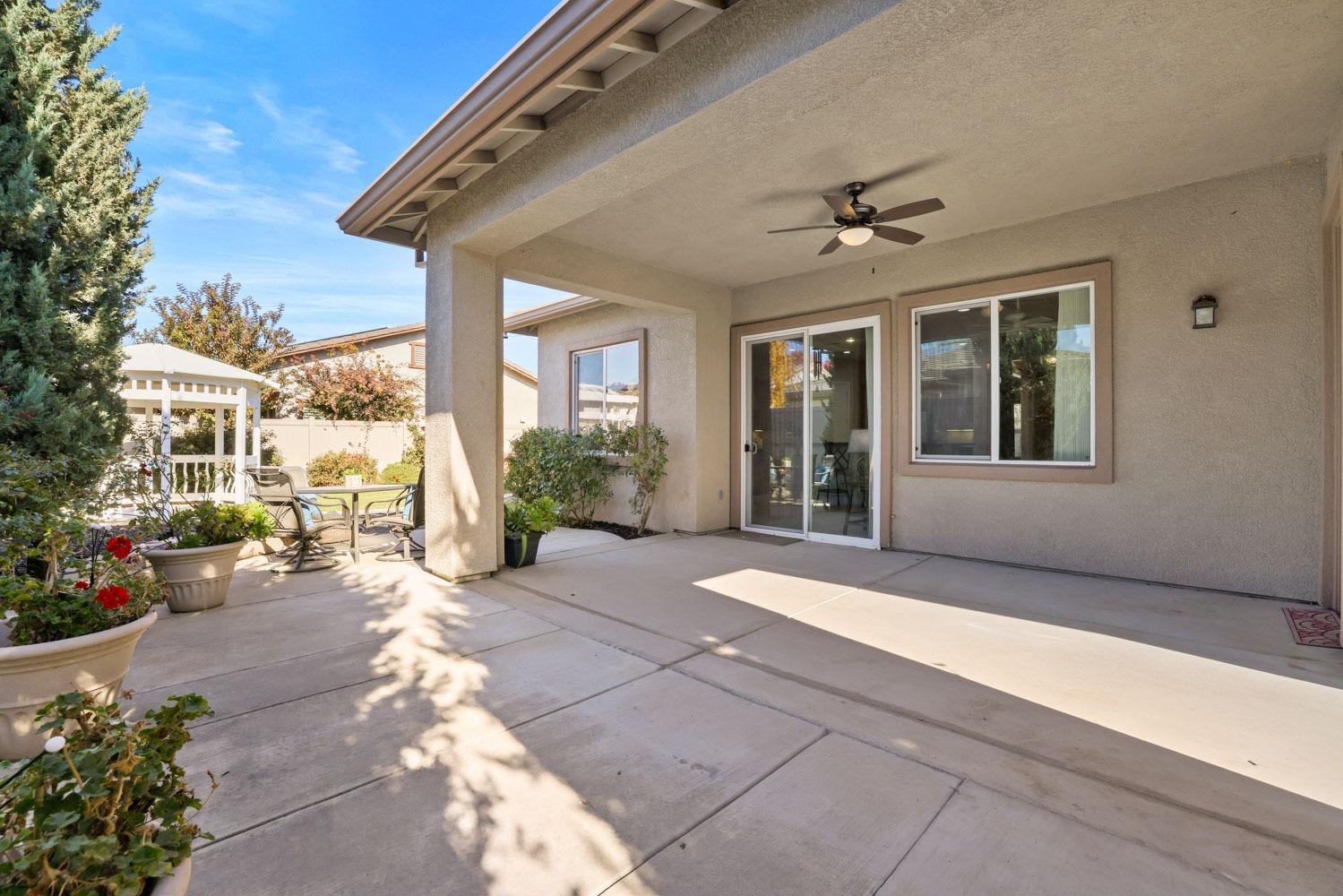 Detail Gallery Image 36 of 61 For 2453 Gardenstone Pl, Manteca,  CA 95336 - 2 Beds | 2/1 Baths