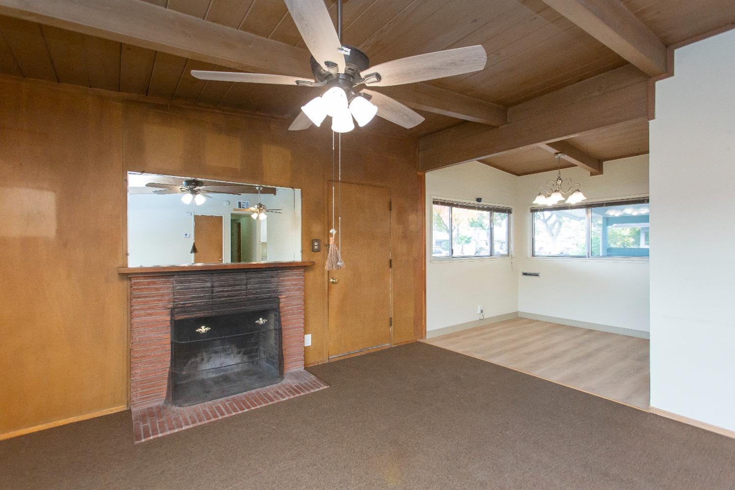 Detail Gallery Image 9 of 33 For 622 Hudson Ln, Modesto,  CA 95351 - 3 Beds | 1 Baths