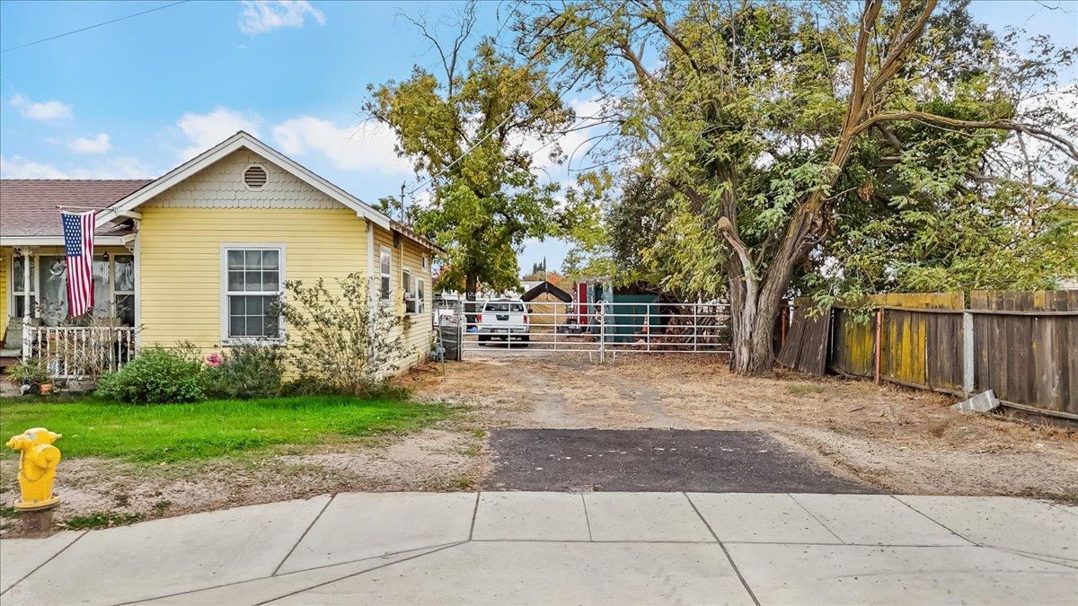 Detail Gallery Image 21 of 34 For 12308 Yosemite Blvd, Waterford,  CA 95386 - 2 Beds | 1 Baths