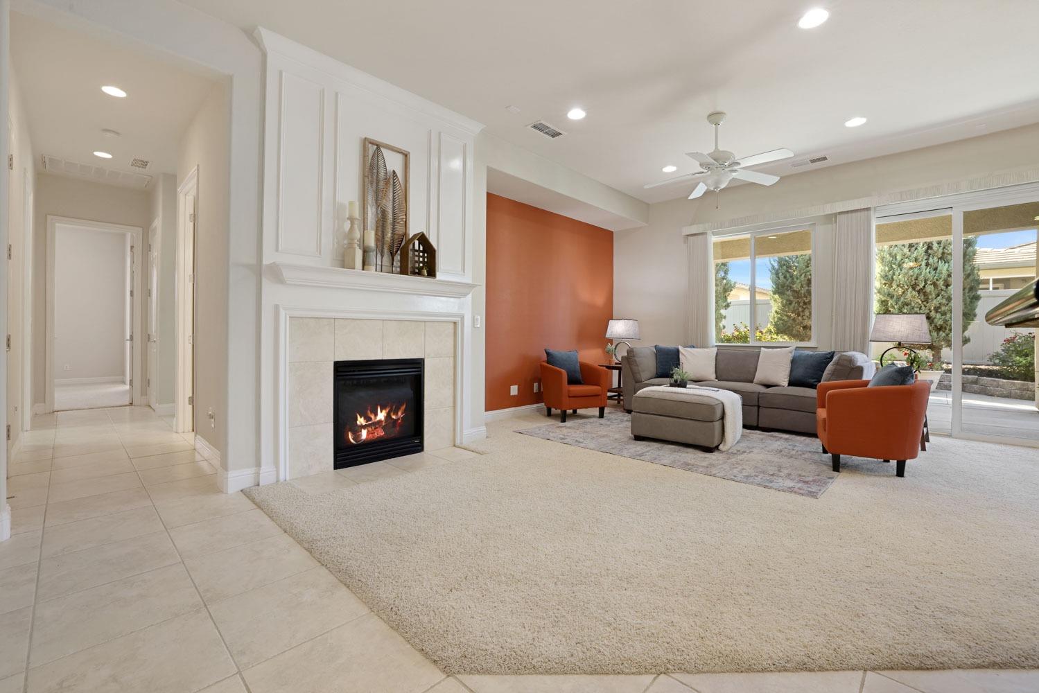 Detail Gallery Image 18 of 61 For 2453 Gardenstone Pl, Manteca,  CA 95336 - 2 Beds | 2/1 Baths