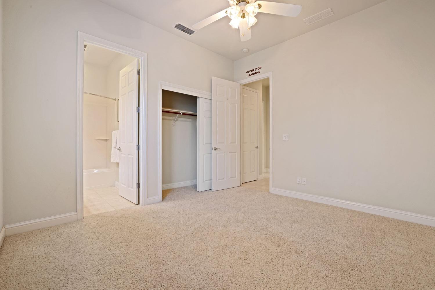 Detail Gallery Image 33 of 61 For 2453 Gardenstone Pl, Manteca,  CA 95336 - 2 Beds | 2/1 Baths