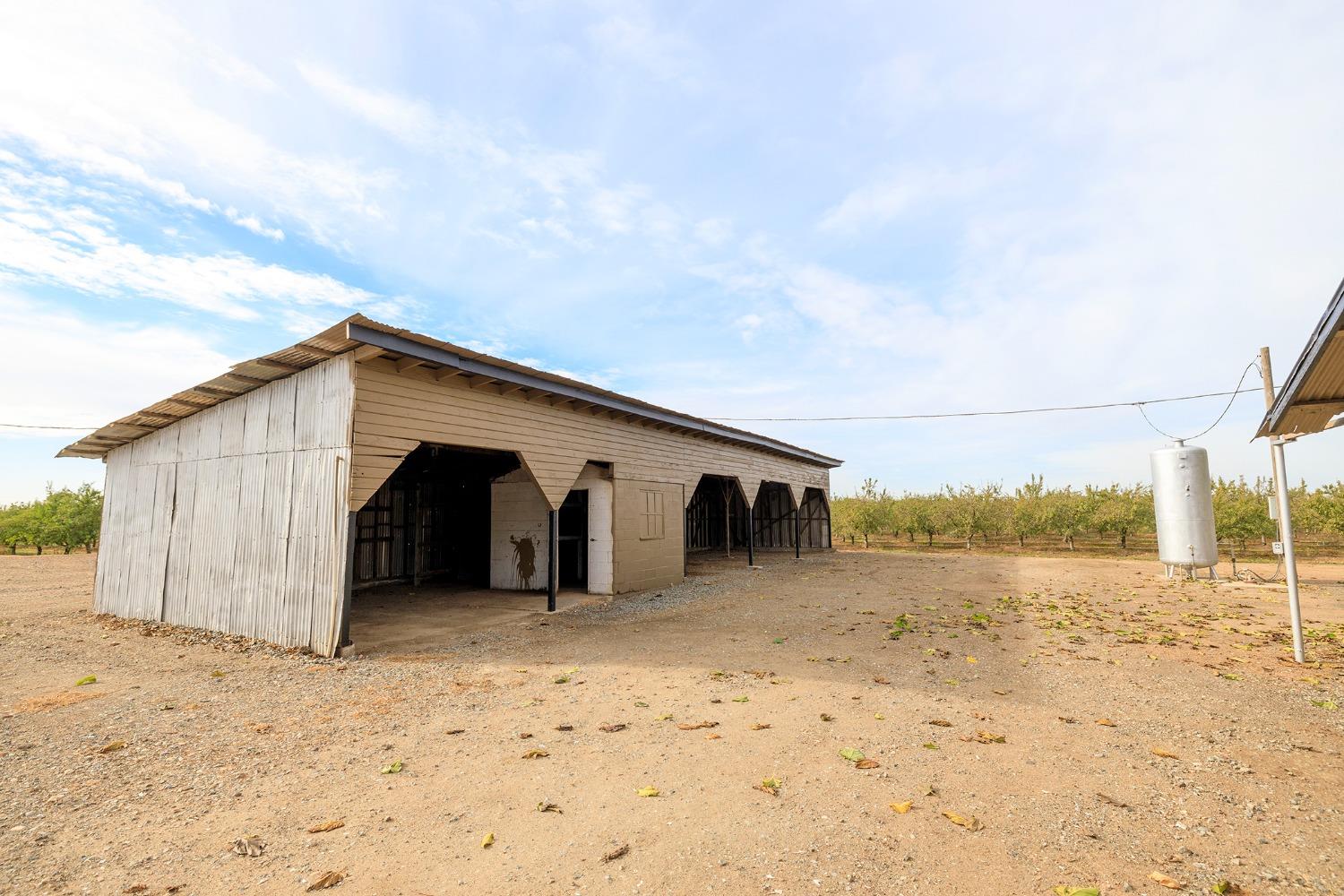 Detail Gallery Image 60 of 77 For 22484 Mariposa Rd, Escalon,  CA 95320 - 3 Beds | 1/1 Baths