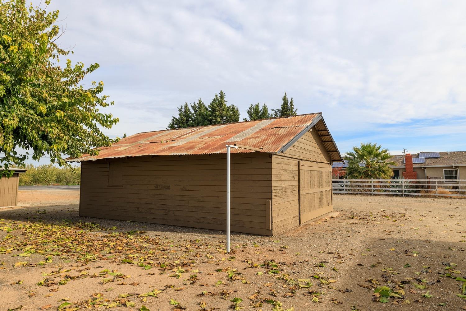 Detail Gallery Image 58 of 77 For 22484 Mariposa Rd, Escalon,  CA 95320 - 3 Beds | 1/1 Baths