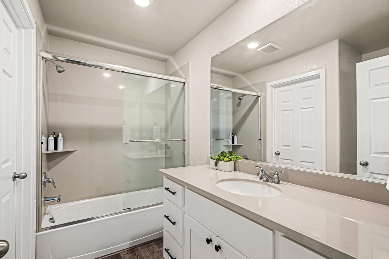 Detail Gallery Image 16 of 25 For 1129 Swallowtail Dr, Roseville,  CA 95747 - 3 Beds | 2 Baths