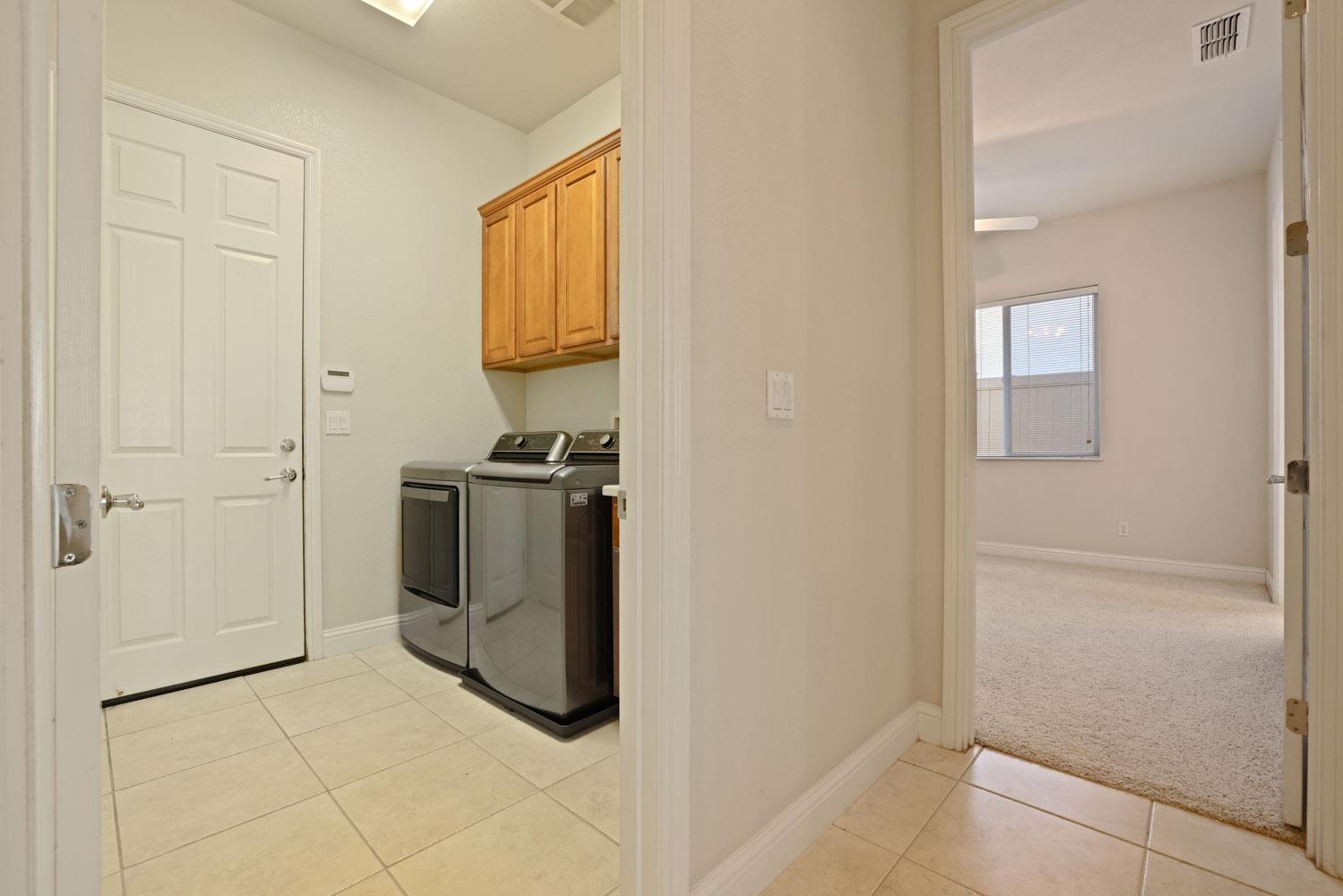 Detail Gallery Image 23 of 61 For 2453 Gardenstone Pl, Manteca,  CA 95336 - 2 Beds | 2/1 Baths