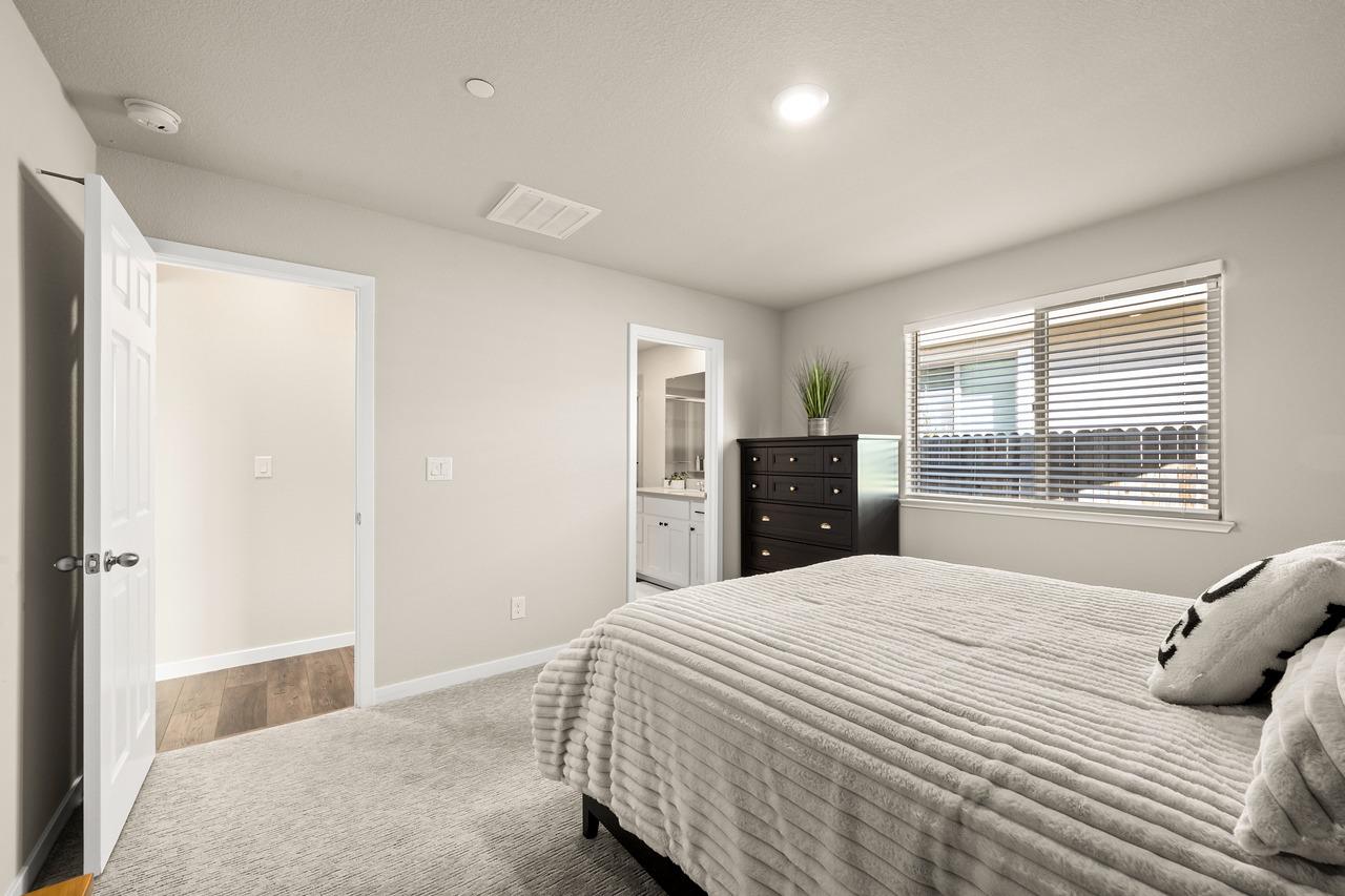 Detail Gallery Image 14 of 25 For 1129 Swallowtail Dr, Roseville,  CA 95747 - 3 Beds | 2 Baths