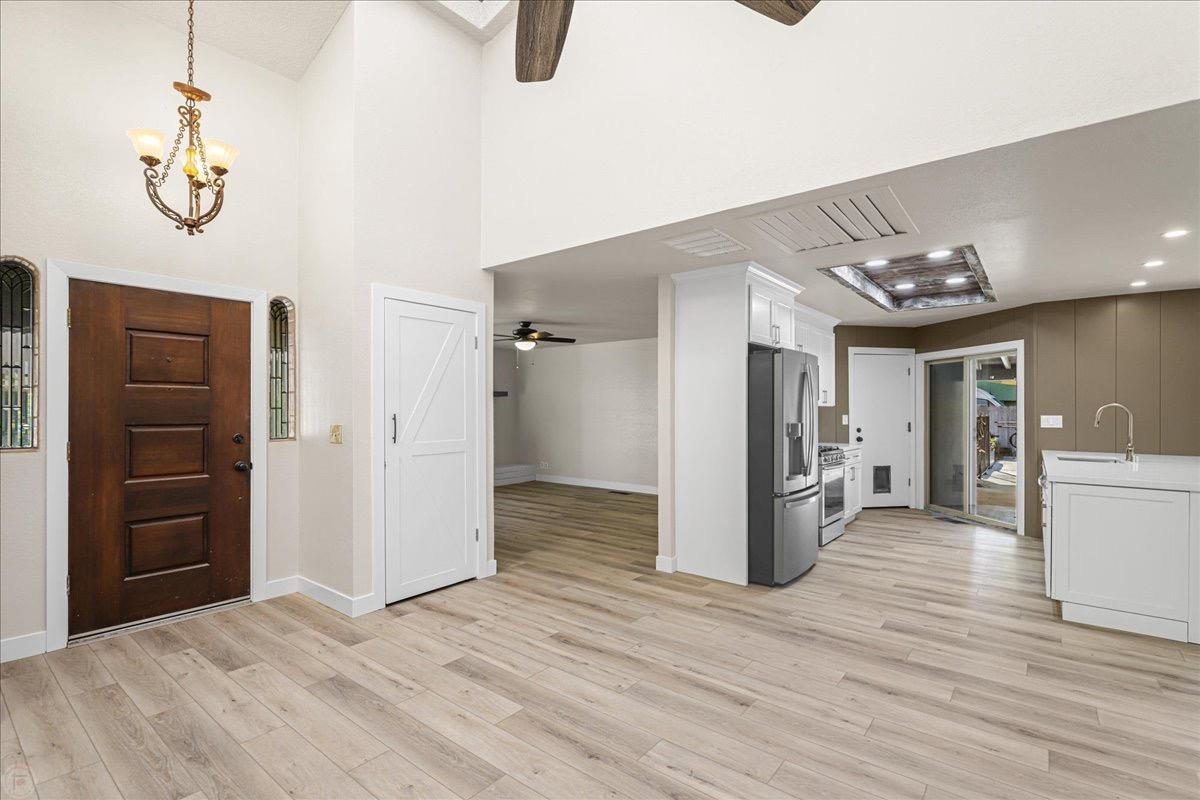 Detail Gallery Image 7 of 20 For 375 Oak Ave, Ripon,  CA 95366 - 3 Beds | 2 Baths