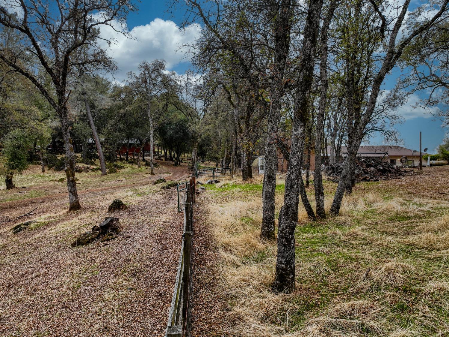 Detail Gallery Image 44 of 51 For 5870 Lone Star Valley Rd, Auburn,  CA 95602 - 3 Beds | 2 Baths