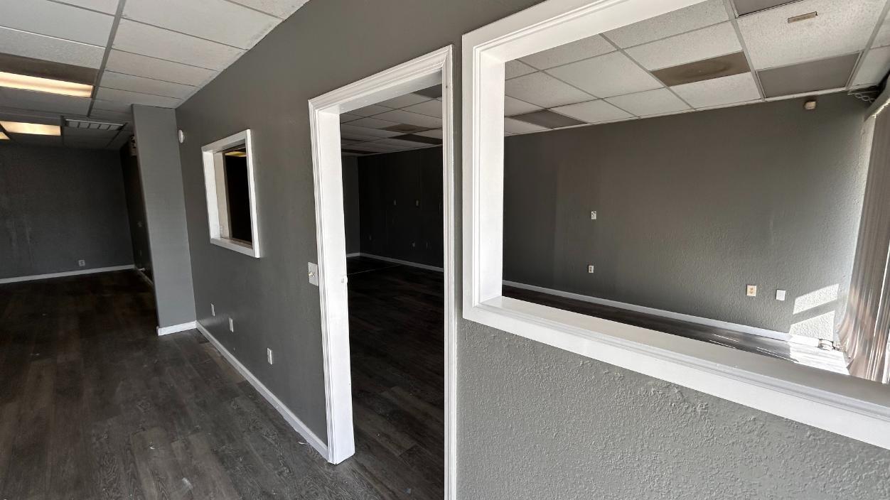 Detail Gallery Image 5 of 9 For 1601 Yosemite Blvd #B,  Modesto,  CA 95354 - – Beds | – Baths