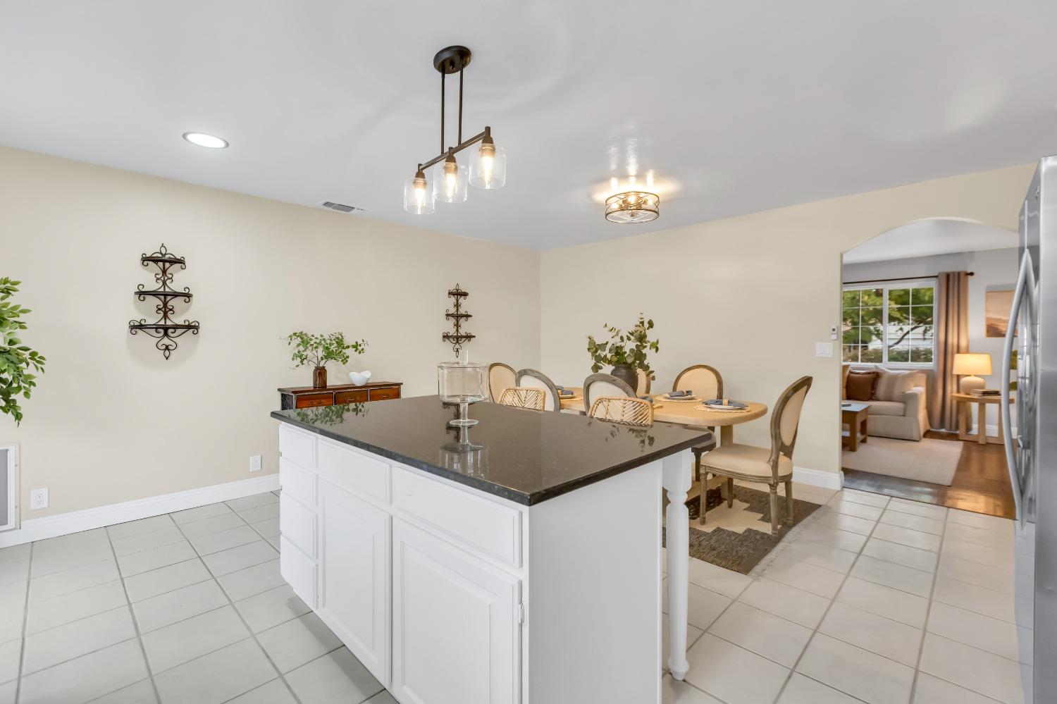 Detail Gallery Image 19 of 48 For 6425 Trajan Dr, Orangevale,  CA 95662 - 3 Beds | 2 Baths