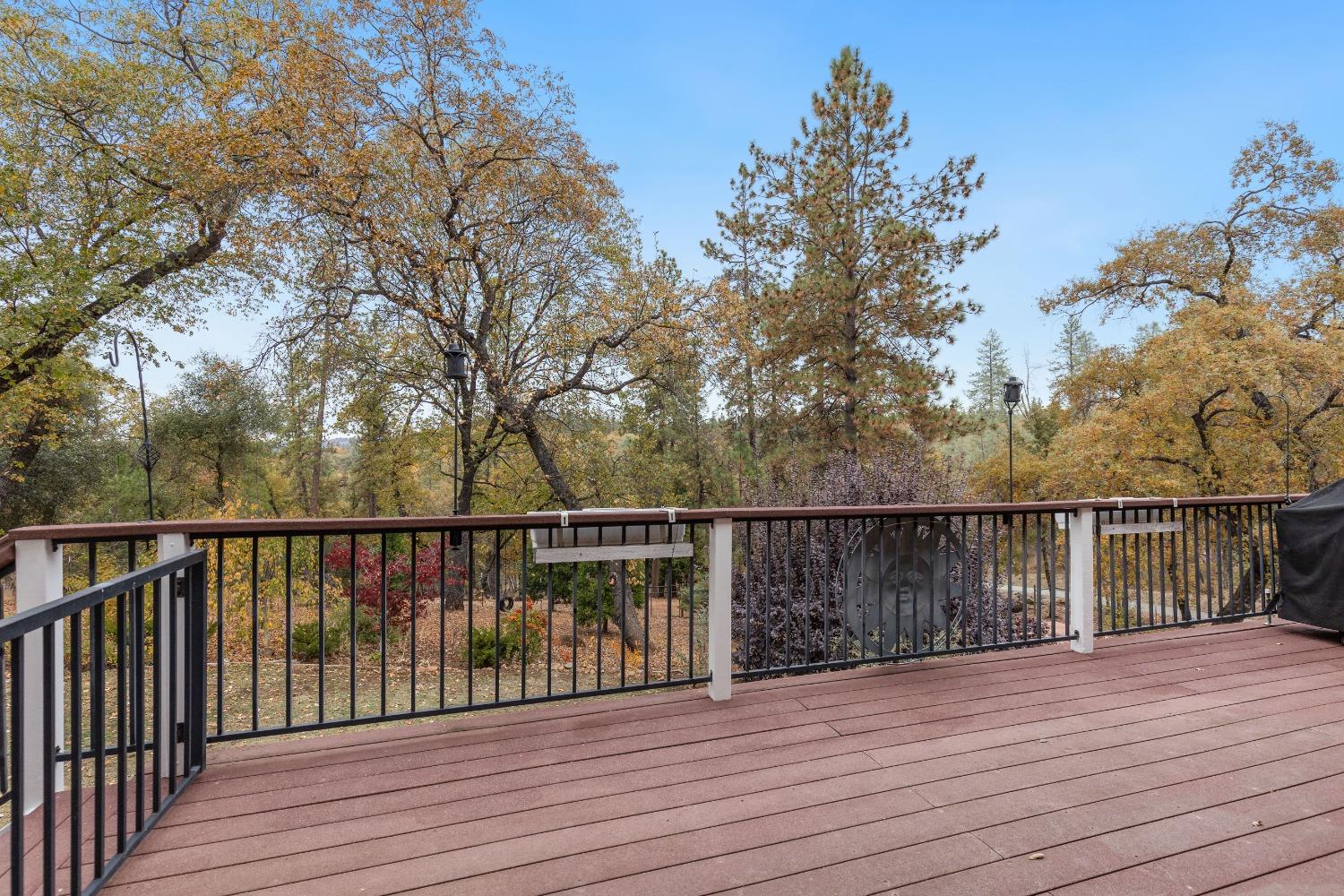 Detail Gallery Image 30 of 50 For 10380 Maranatha Pl, Grass Valley,  CA 95949 - 4 Beds | 4 Baths