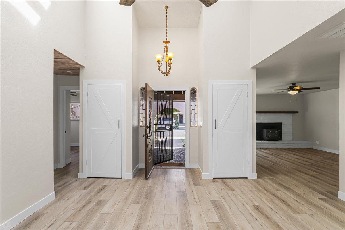 Detail Gallery Image 6 of 20 For 375 Oak Ave, Ripon,  CA 95366 - 3 Beds | 2 Baths