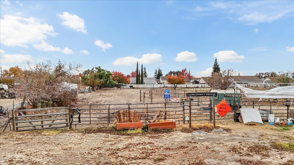 Detail Gallery Image 27 of 34 For 12308 Yosemite Blvd, Waterford,  CA 95386 - 2 Beds | 1 Baths