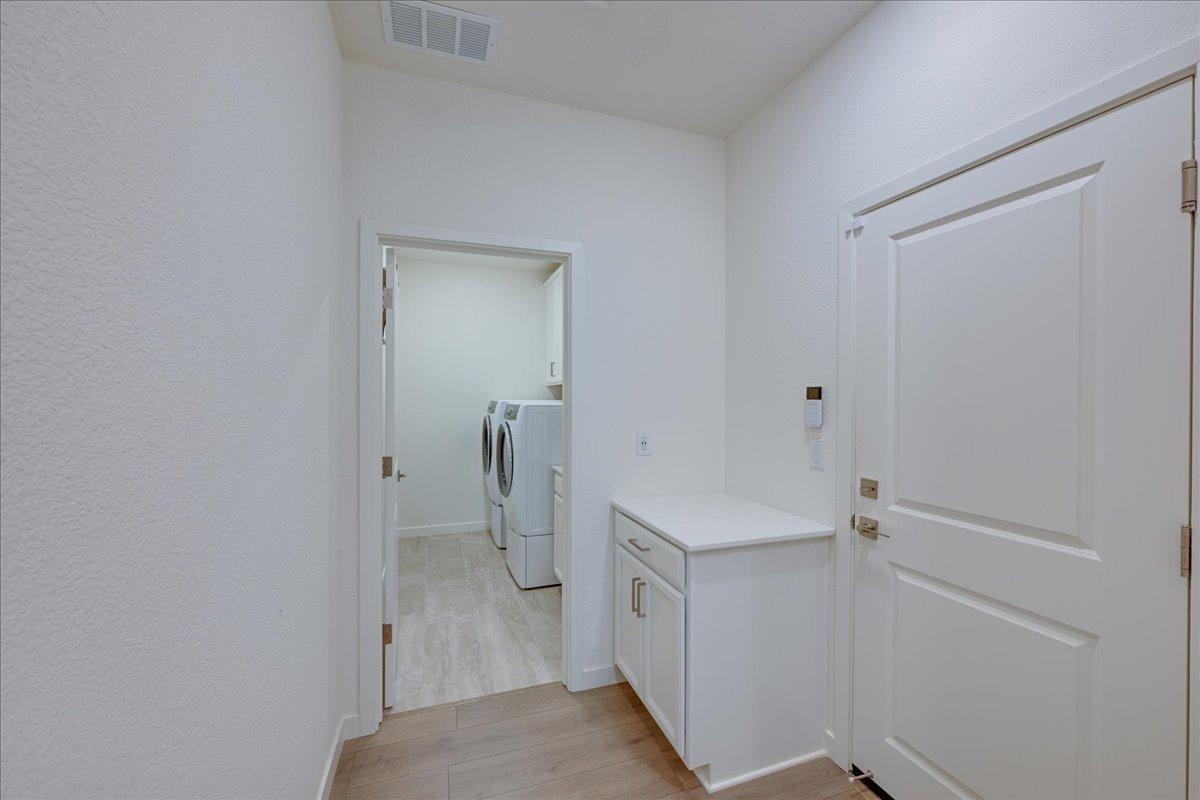 Detail Gallery Image 25 of 35 For 2240 Borealis Cir, Roseville,  CA 95747 - 3 Beds | 2 Baths