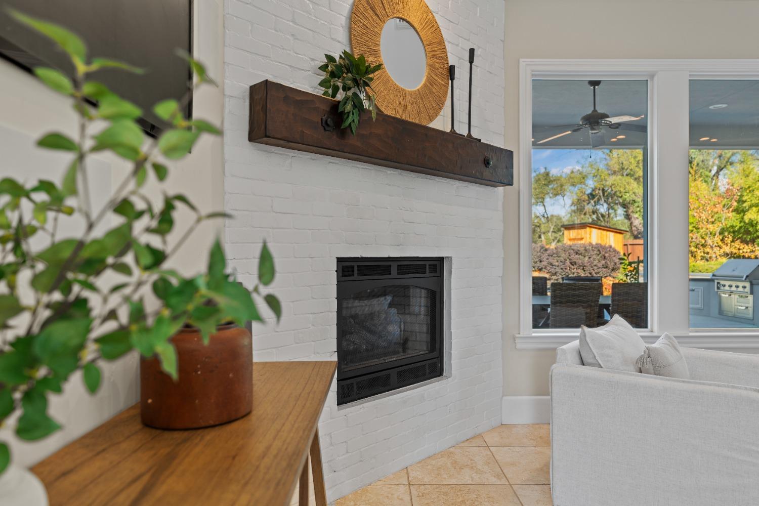 Detail Gallery Image 15 of 58 For 8050 Morningside Dr, Granite Bay,  CA 95746 - 6 Beds | 4/1 Baths