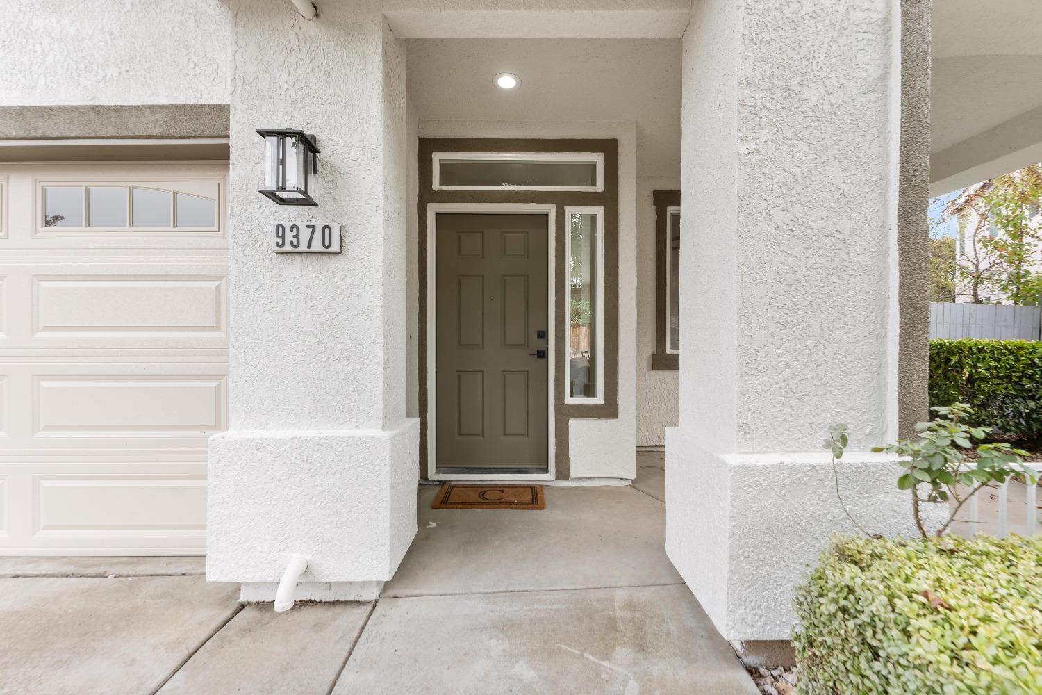 Detail Gallery Image 7 of 70 For 9370 Marlemont Cir, Elk Grove,  CA 95758 - 3 Beds | 2 Baths