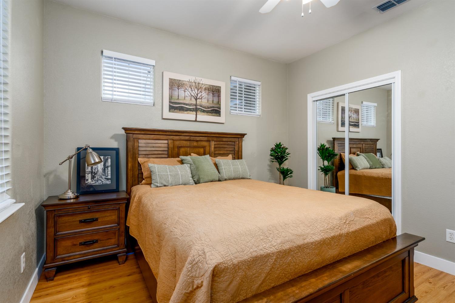 Detail Gallery Image 23 of 31 For 2941 W River Dr, Sacramento,  CA 95833 - 3 Beds | 2 Baths