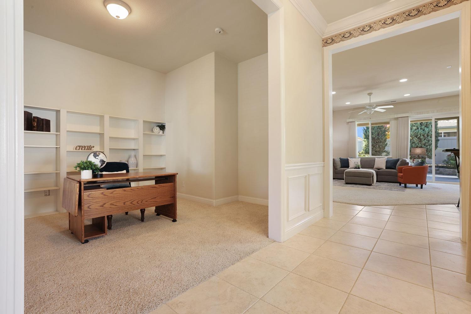 Detail Gallery Image 6 of 61 For 2453 Gardenstone Pl, Manteca,  CA 95336 - 2 Beds | 2/1 Baths